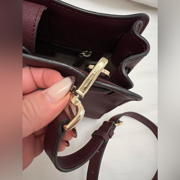 (SOLD) Michael Kors Dillon Small Satchel Merlot Purse Crossbody - Picture 8 of 14